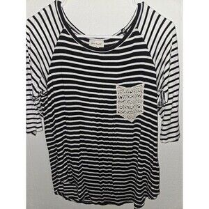 Womens Black/White Stripe Medium Shirt
